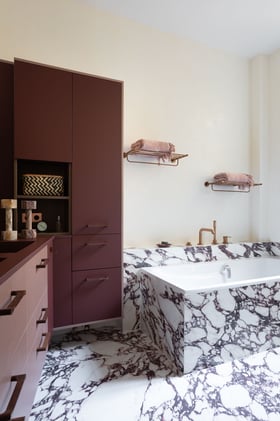 Perene-salle-de-bain-marbre