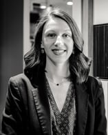 Agenceuse-Perene-Clermont-Emma-Chabalier